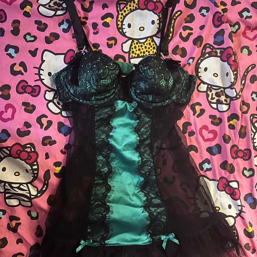Elegant Black and Teal Lace Chemise